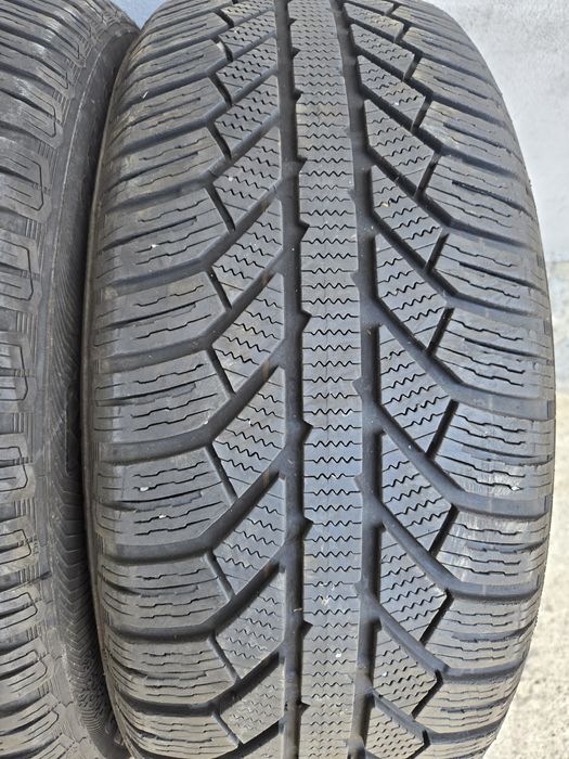 2 бр. Зимни гуми 215.60.17.