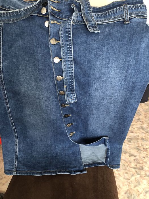 Продается джинсовая юбка.