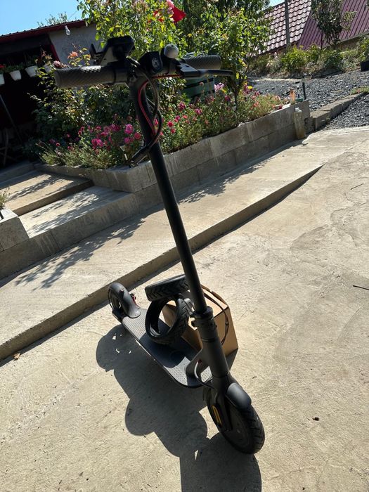 Trotineta electrica Xiaomi M365