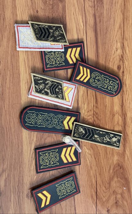 Рубашки военные