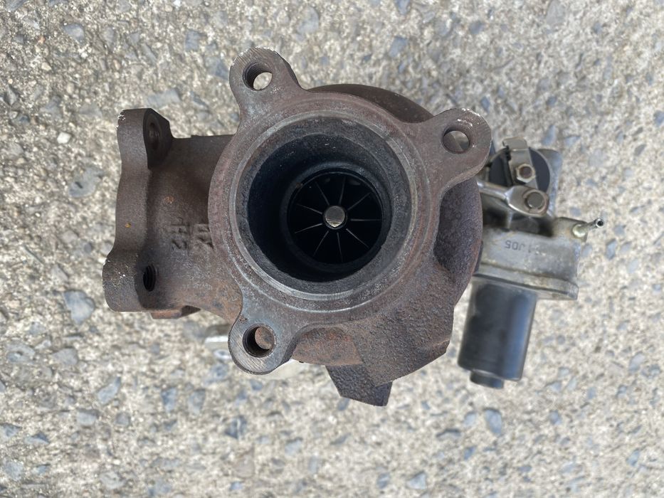 Турбини IHI VB22 / VB23 Toyota Land Cruiser 200