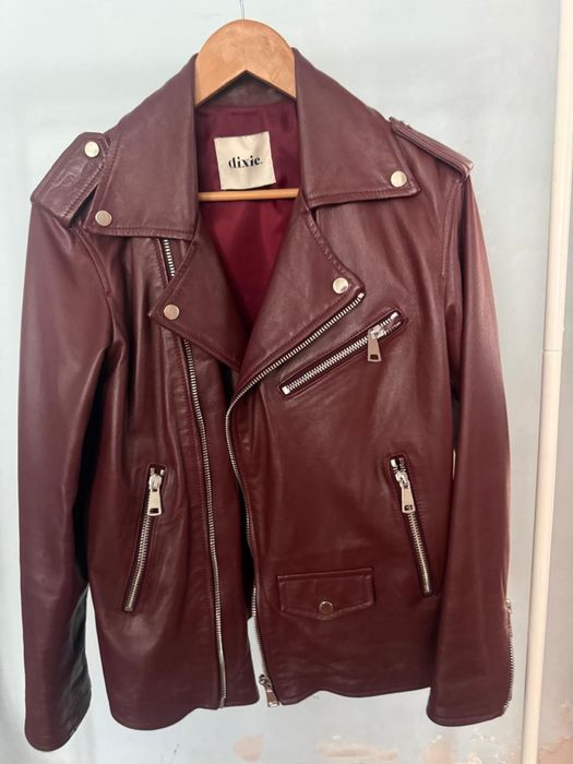 Продаю кожаную куртку