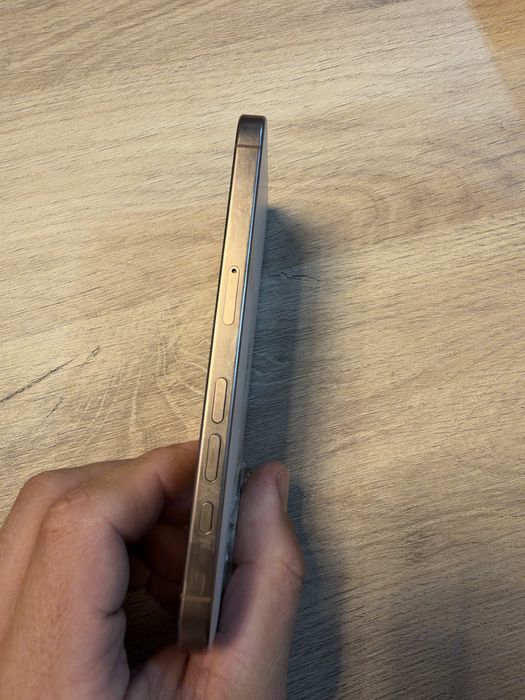 Iphone 16 pro 128 gb gold