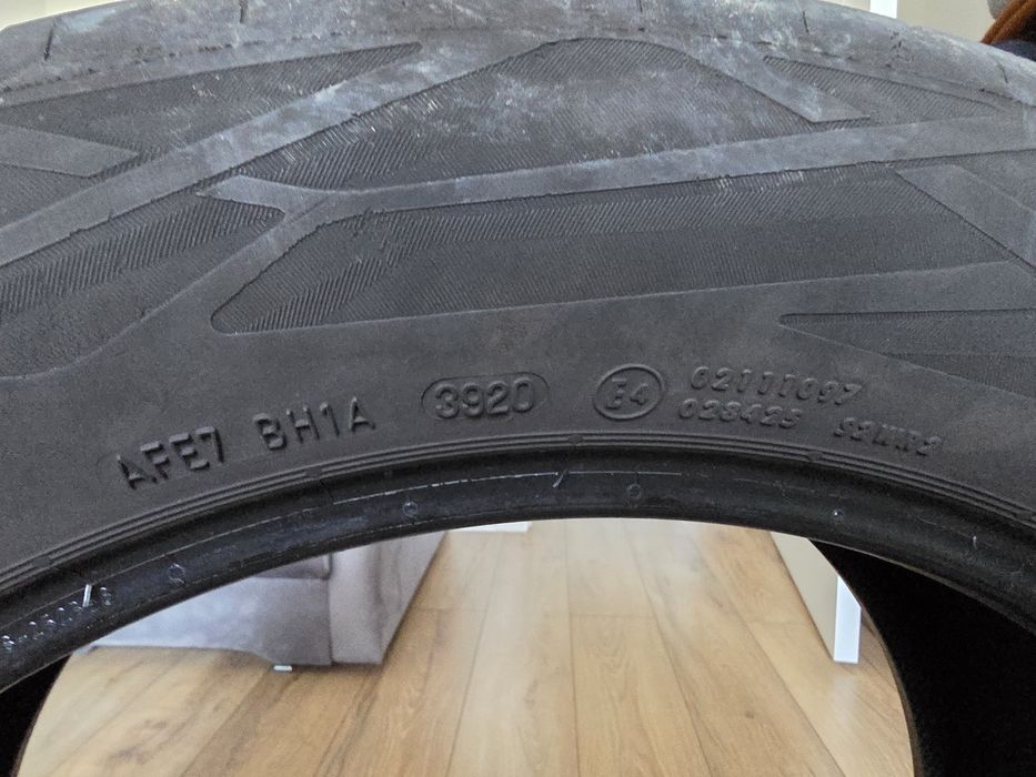 Continental vara - 235/55/19 XL V