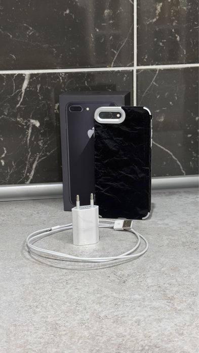 iPhone 8 Plus 64GB без ремонта