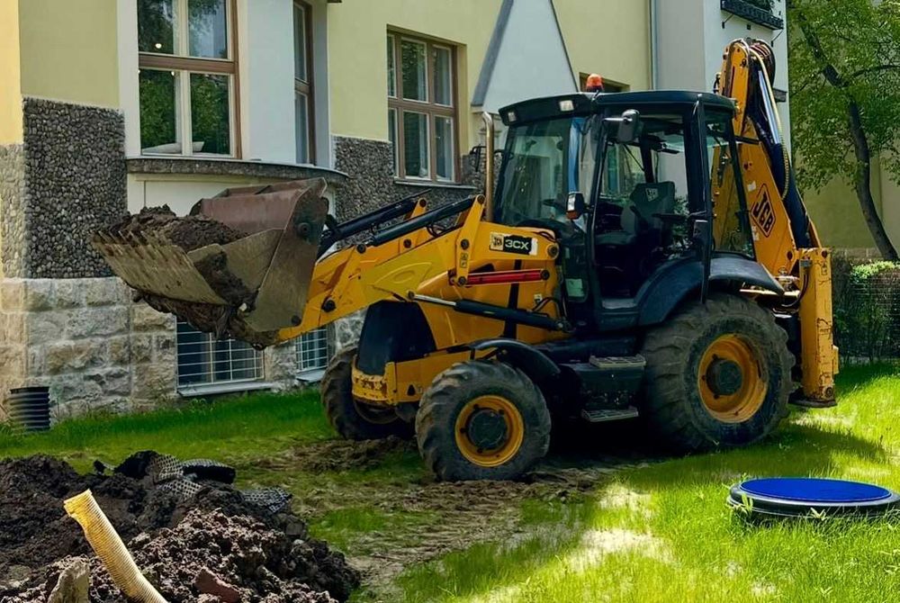 Buldoexcavator JCB 3cx 2010 joystick