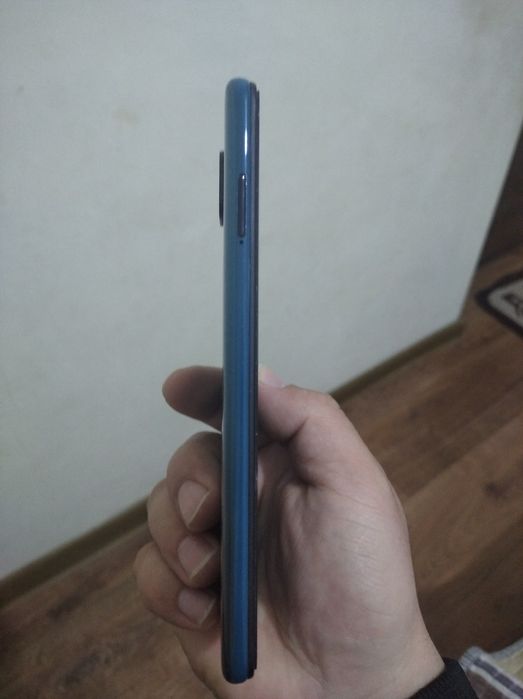 Redmi not 9 telefonni oʻzim tutganman holati aʼlo darajada.