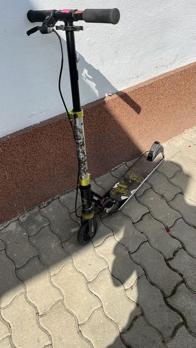 Vând trotineta copii