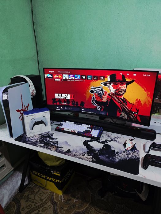 Продам PS5 + игры