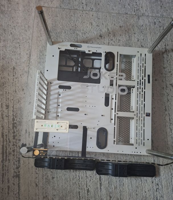 Carcasa thermaltake