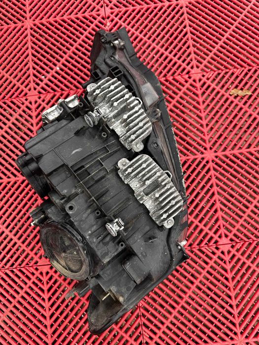 Set Faruri Bixenon Adaptive BMW Seria 3 F30 - Complete - Masina personala