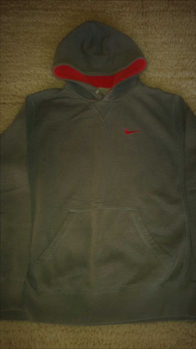 Продавам спортен екип NIKE