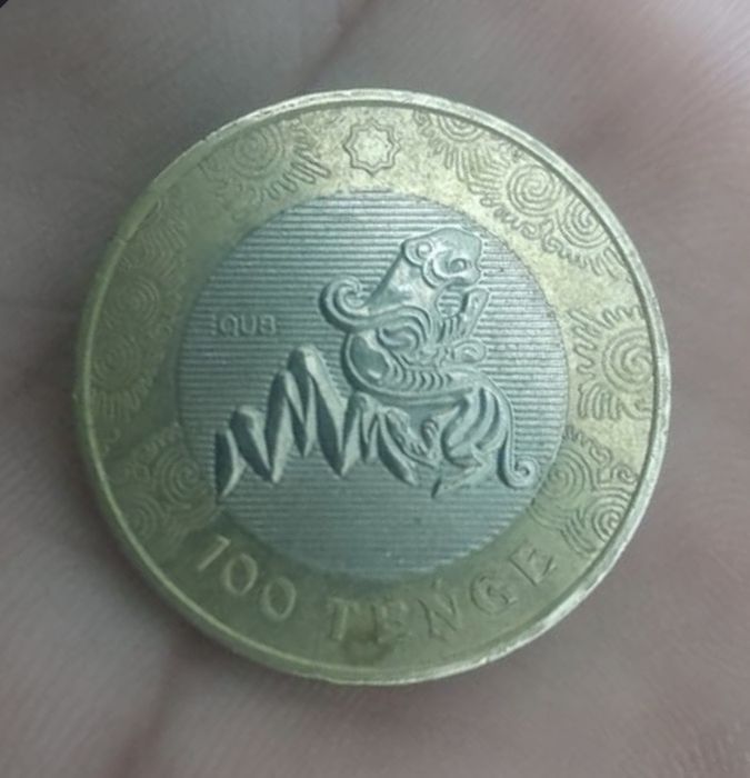 Продам монету 100 тенге