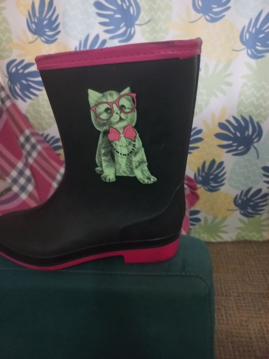 Резиновые сапоги!