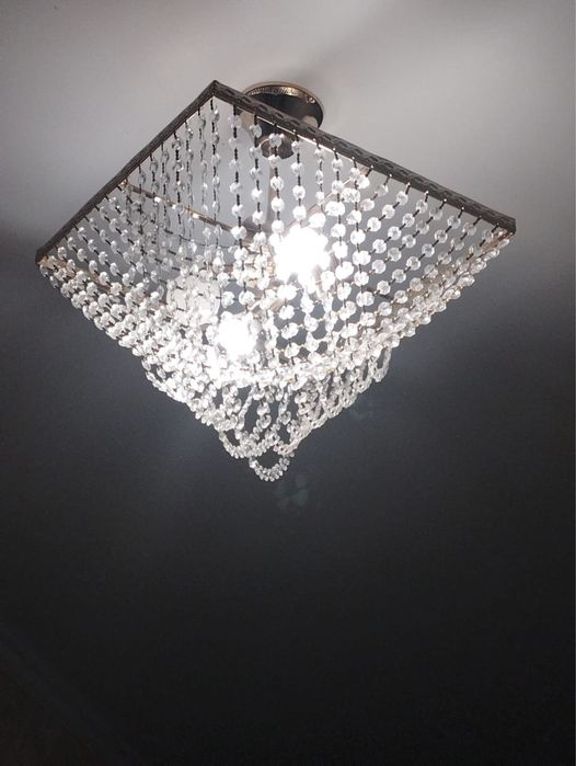 Продается люстра