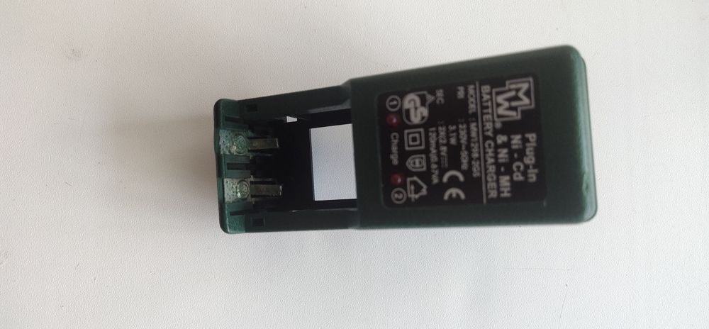 Зарядное устройство