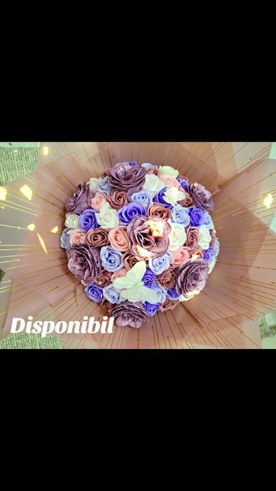 Aranjamente florale potrivite pentru aceste zile superbe ce urmează