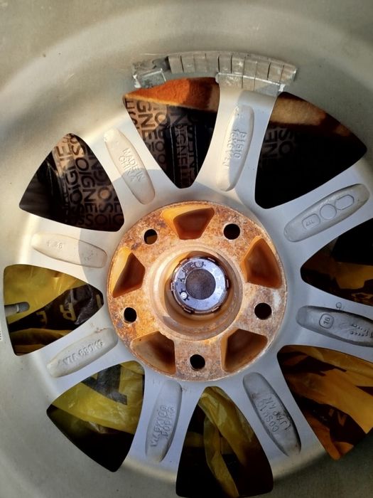 Продам резину с Дисками.