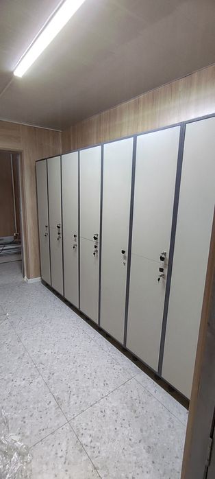 Шкафы в раздевалке