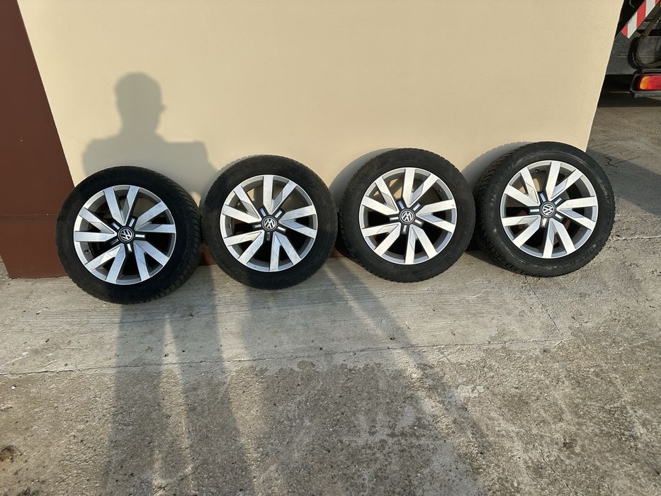 Jenti auto cu anvelope wolksvagen 205/55/16 cu senzori de presiune