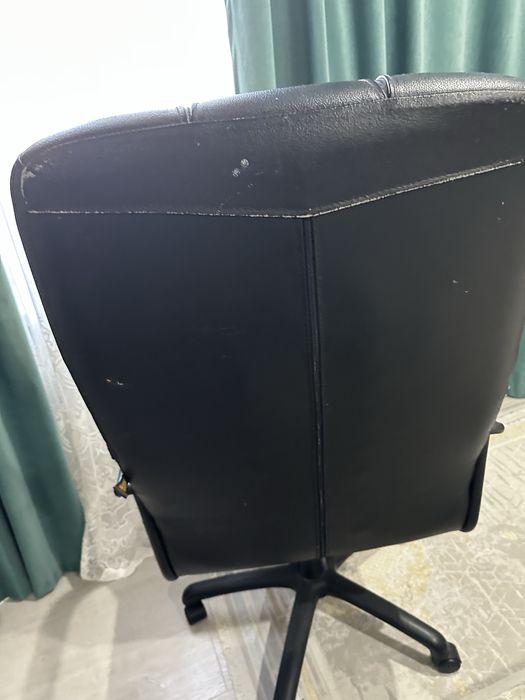 Продам кресло руководителя