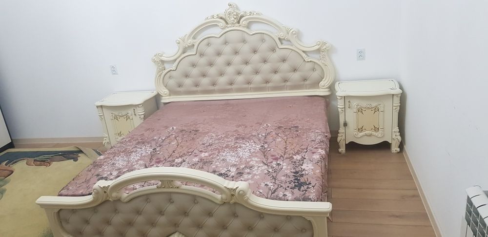 Кровать двух спальни