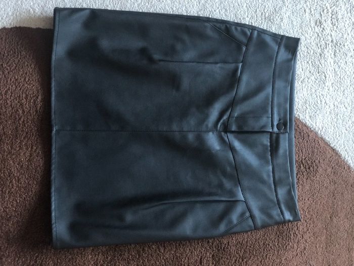 Дамска кожена пола