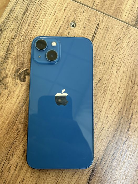 iPhone 13 256GB.