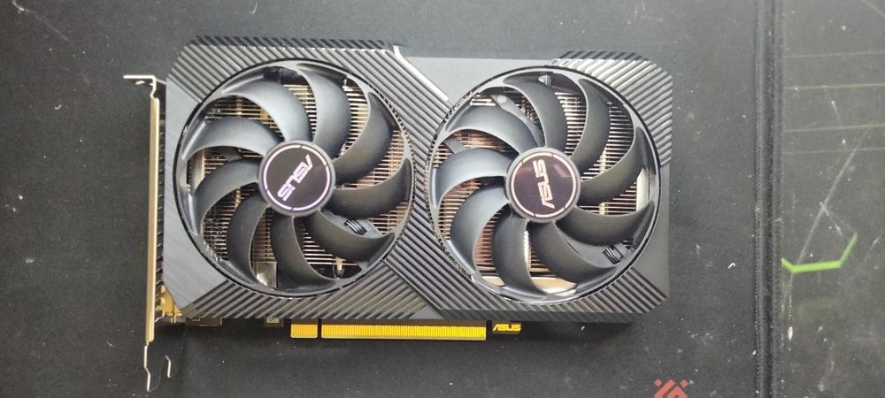 Видеокарта ASUS RTX3050 8 Гб