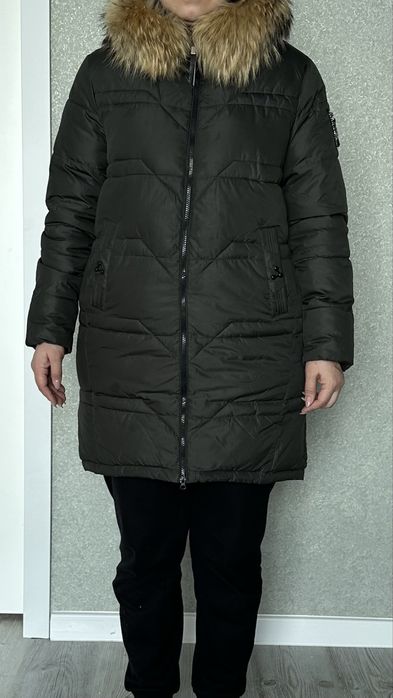 Продам пуховик женский