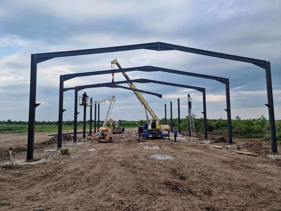 Vând hale metalice lucrăm fără avans Asiguram si montaj