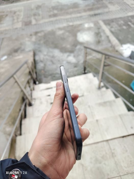 Poco x4 pro 5 g laser black 8 ram 256 rom