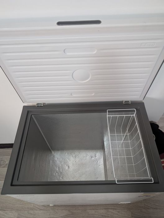 Морозильник напольный