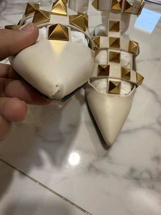 Valentino Garavani Roman Stud Ballerina  37