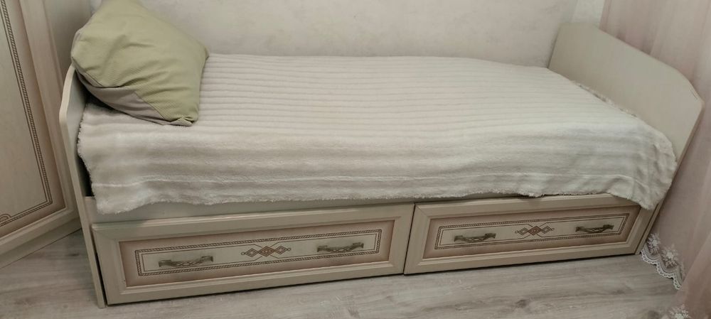 Продам мебель в детскую комнату