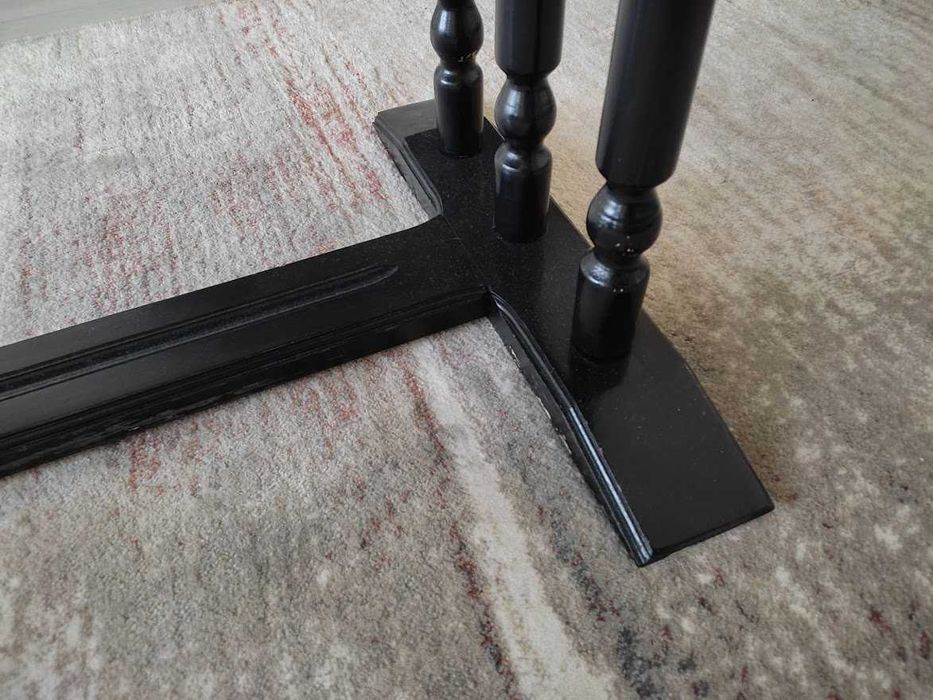 Продавам Употребявана холна маса