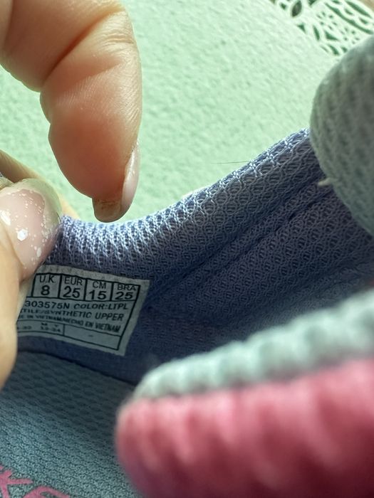 Маратонки за момиче skechers