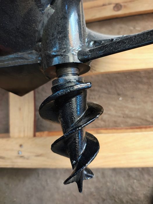 Свредел за мини багер