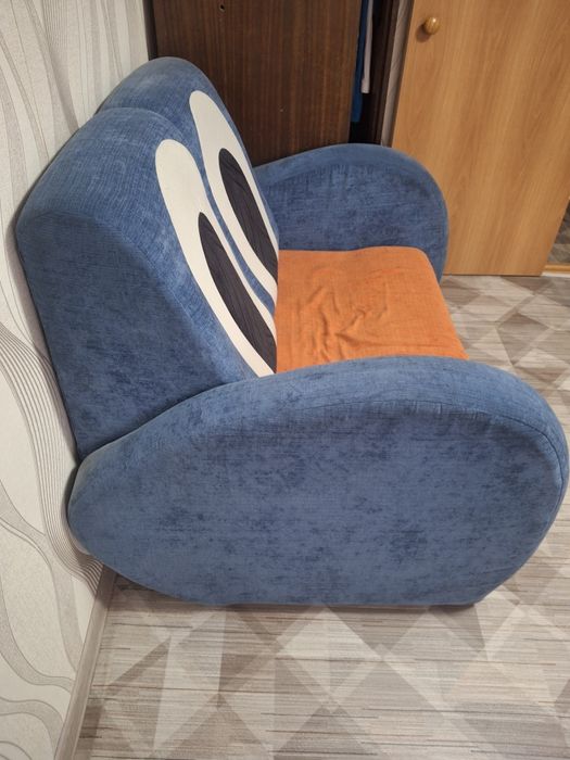 Диванчик детский