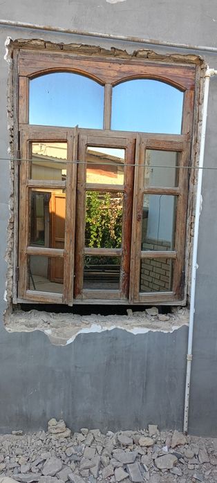 Эшик дерезалар Сотилади