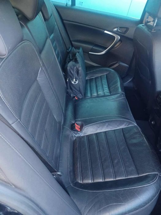 Продавам Opel insignia