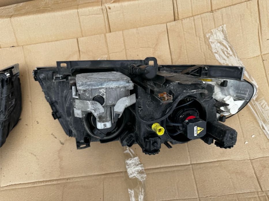 Faruri Xenon Cu Lupa BMW Seria 3 E46 Sedan Touring NFL