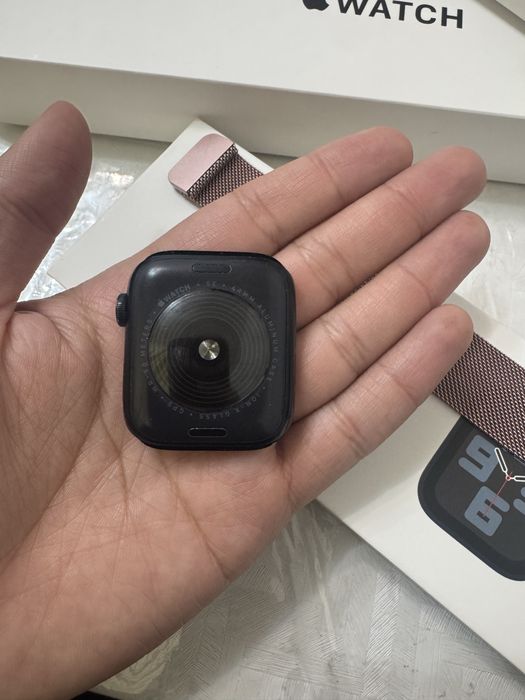 Продам apple watch se 2 44mm