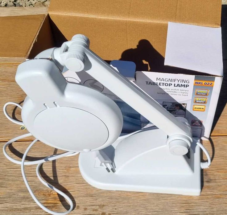 Lampa de birou cu lupa, 12 W, lumina rece, alb, clasic