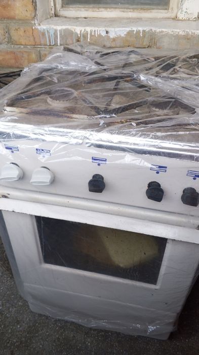 Газовая плита в рабочем состоянии