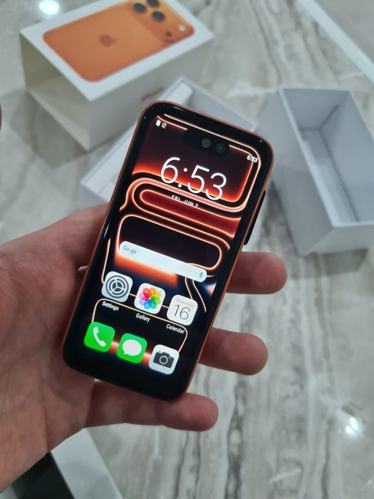 iPhone 17 mini [Android 15]