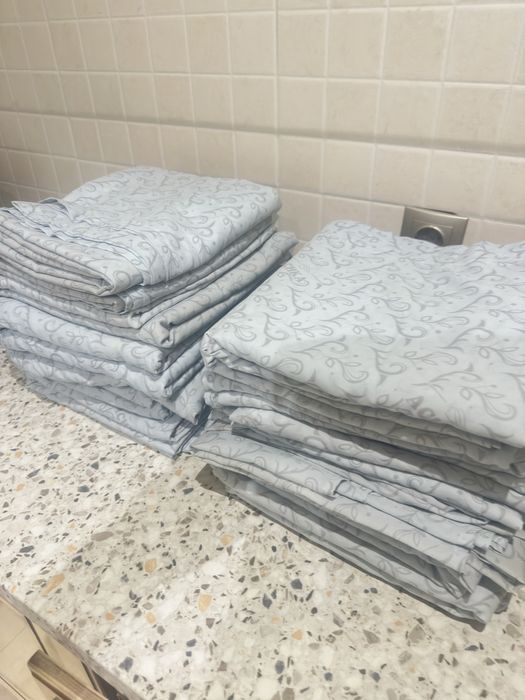 Продам простыни б/у, стиранные и глаженные.