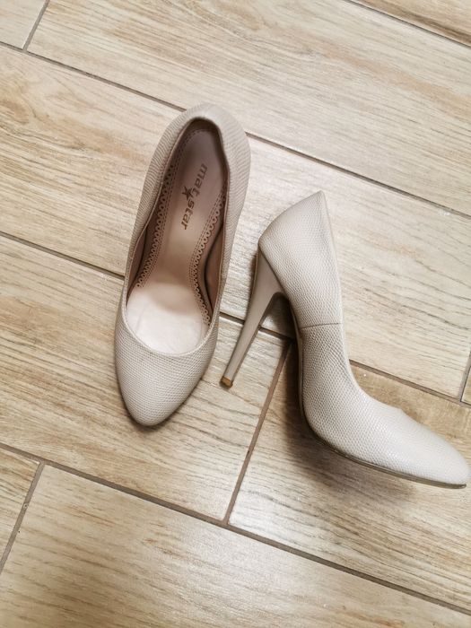 Високи обувки - 37 и 38 номер