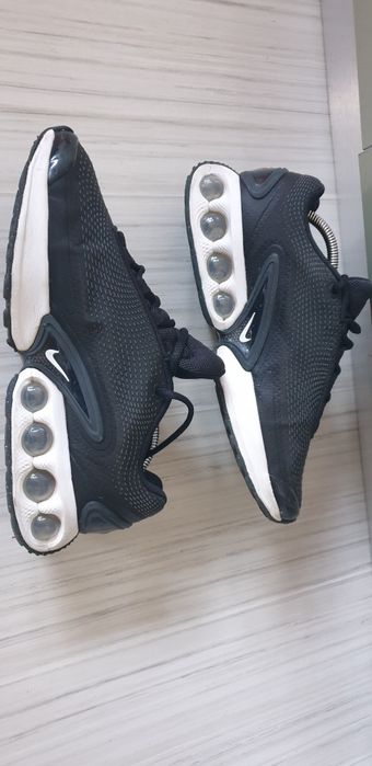 Nike Air Max Mens / 42 /26.5см UK 7.5 US 8.5 ОРИГИНАЛ! Мъжки Маратонки