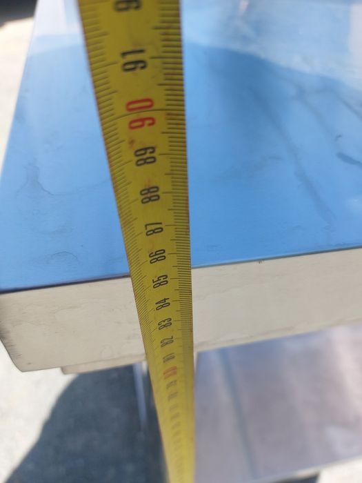 Vând doua mese de inox